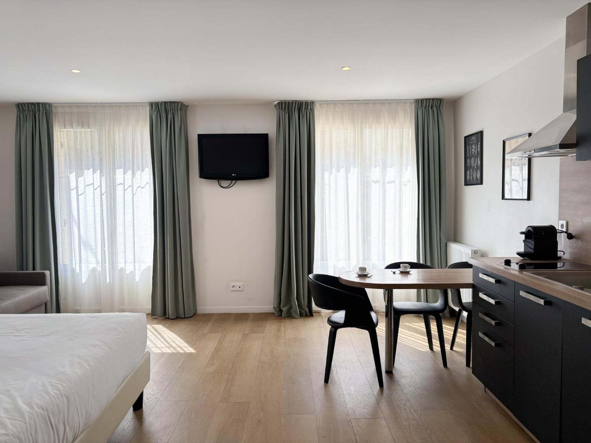 Les Maisons D'Eugene Appart'Hotel - Centre Historique Honfleur Eksteriør bilde